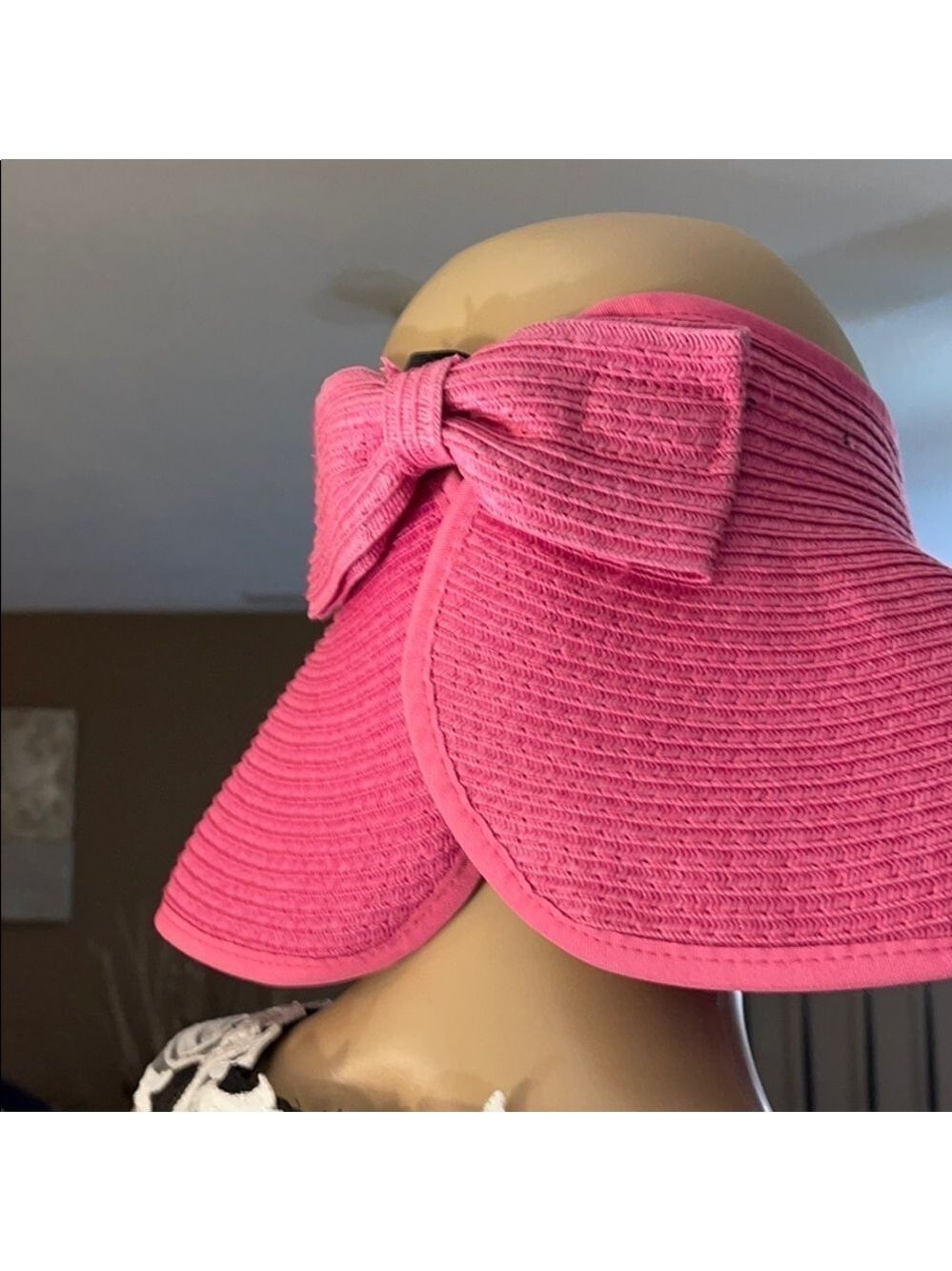 D and Y straw hat Q1,2 - Picture 3 of 6